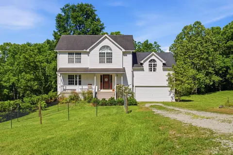 325 Eagle Creek Trl, Sadieville, KY 40370