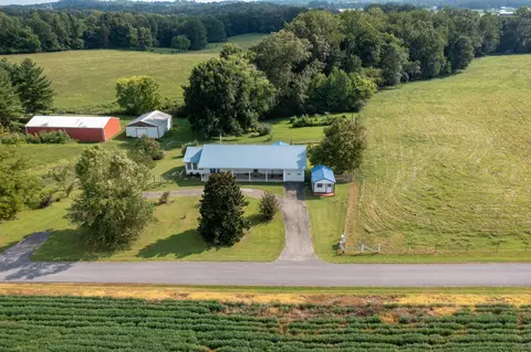 1333 Mount Eden Rd, Russell Springs, KY 42642