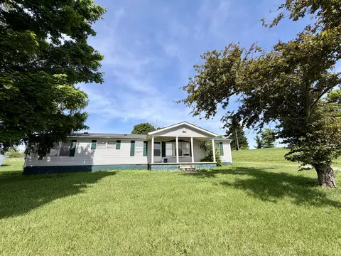 40 Poplar Grove Rd, Flemingsburg, KY 41041