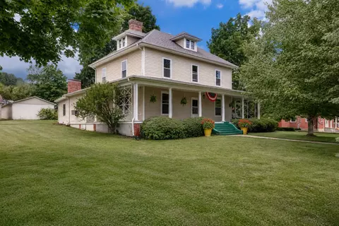 6590 Alum Springs Rd, Danville, KY 40422