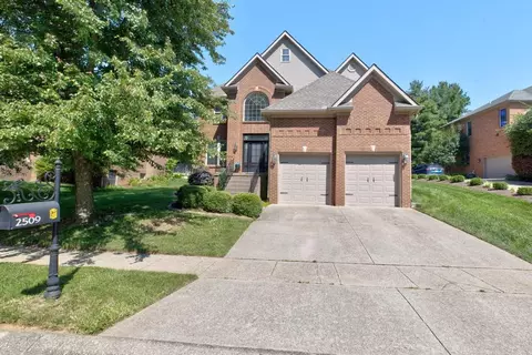 2509 Sungale Ct, Lexington, KY 40513