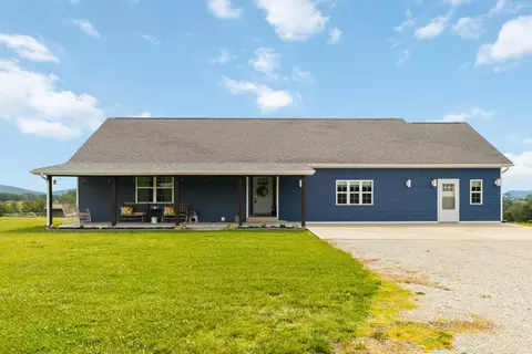 520 Pioneer Ln, Brodhead, KY 40409