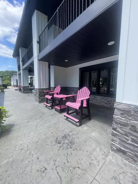 Exterior - 6606 S S Us Highway 25e, Flat Lick, KY 40935 photo 16 of 49