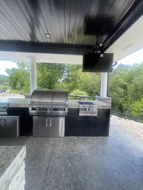 Kitchen - 6606 S S Us Highway 25e, Flat Lick, KY 40935 photo 1 of 15