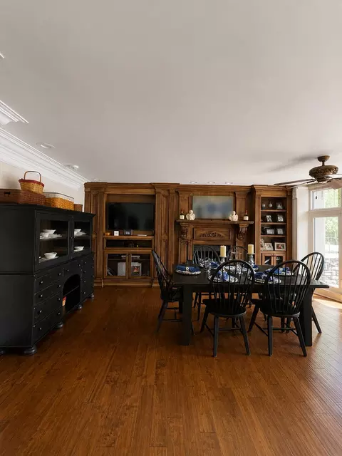 Dining - 6606 S S Us Highway 25e, Flat Lick, KY 40935 photo 1 of 3