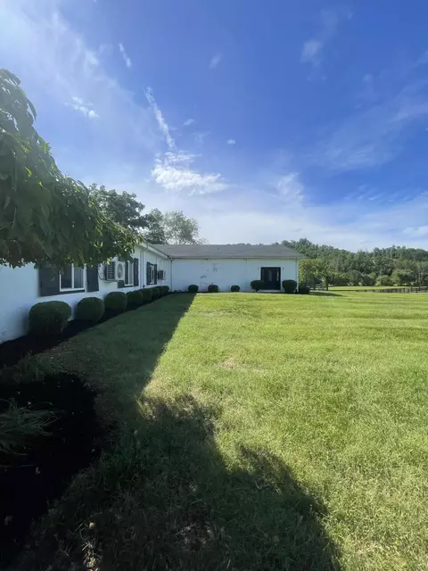Exterior - 6606 S S Us Highway 25e, Flat Lick, KY 40935 photo 41 of 49