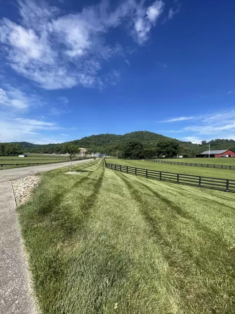 Exterior - 6606 S S Us Highway 25e, Flat Lick, KY 40935 photo 49 of 49