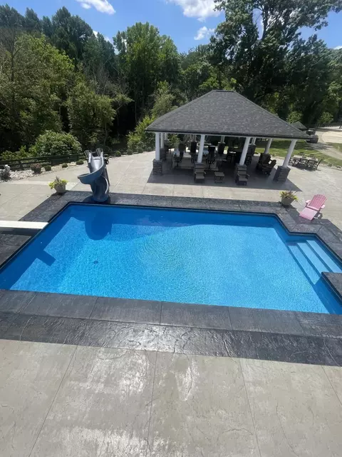 Exterior - 6606 S S Us Highway 25e, Flat Lick, KY 40935 photo 22 of 49