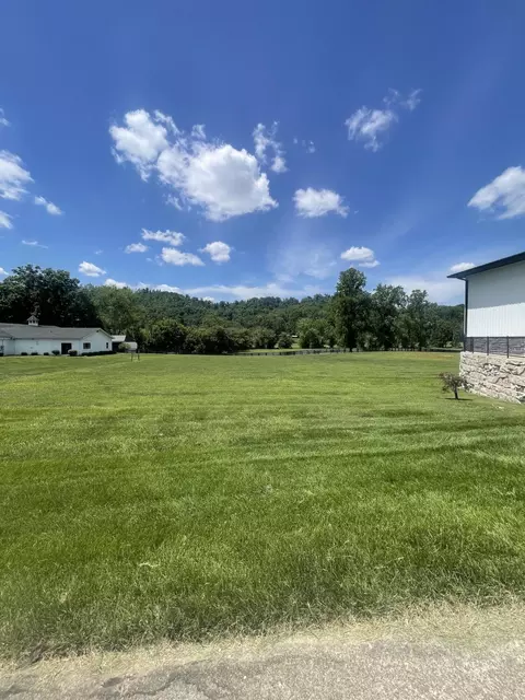 Exterior - 6606 S S Us Highway 25e, Flat Lick, KY 40935 photo 38 of 49