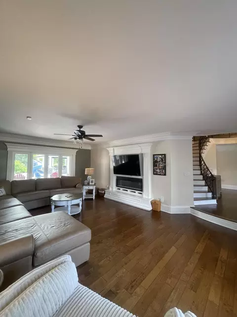 Living - 6606 S S Us Highway 25e, Flat Lick, KY 40935 photo 1 of 4