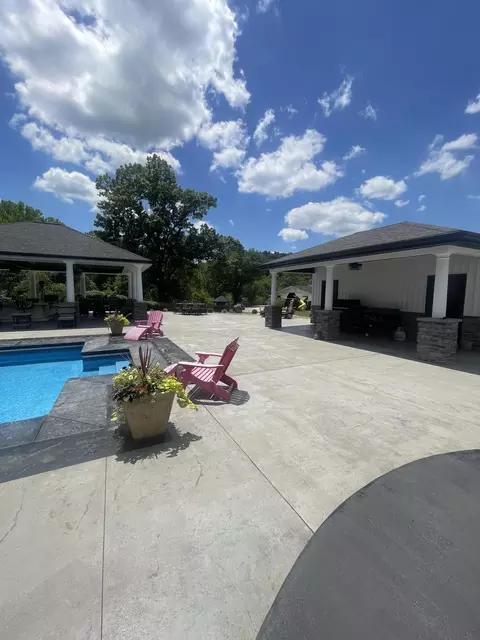 Exterior - 6606 S S Us Highway 25e, Flat Lick, KY 40935 photo 15 of 49