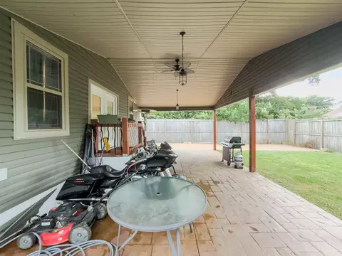 Exterior - 401 W 4th St, Corbin, KY 40701 photo 6 of 7