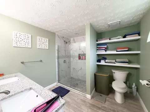 Bath - 401 W 4th St, Corbin, KY 40701 photo 1 of 2