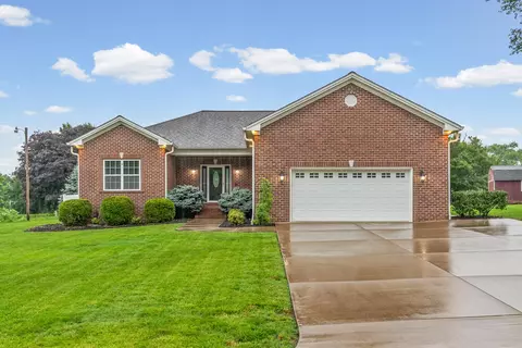 208 Andrew Dr, Hopkinsville, KY 42240