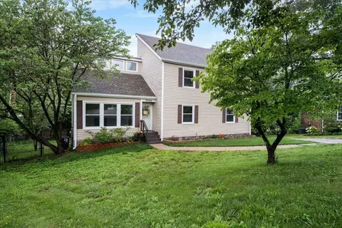 3452 Freeland Ct, Lexington, KY 40502