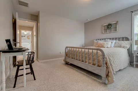 Bedroom - 126 Snaffle Trl, Georgetown, KY 40324 photo 4 of 6