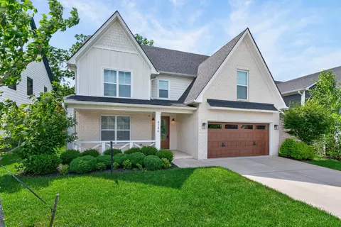 4246 Captains Ct, Lexington, KY 40513