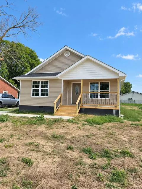 47 Riverview Rd, Irvine, KY 40336