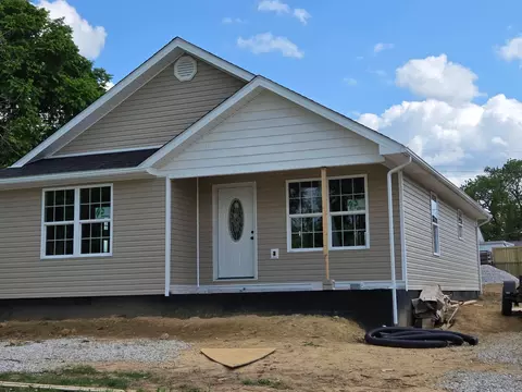 50 Riverview Rd, Irvine, KY 40336