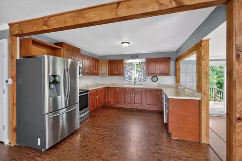 Kitchen - 1127 Pine Crest Rd, Lancaster, KY 40444 photo 1 of 4