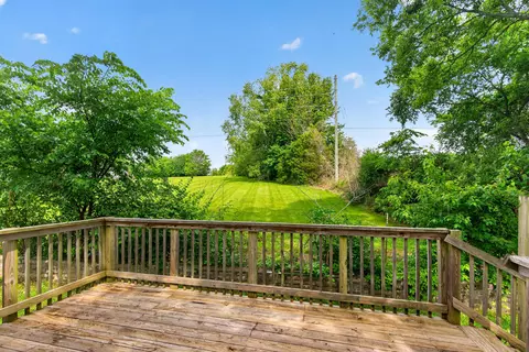 Exterior - 1127 Pine Crest Rd, Lancaster, KY 40444 photo 5 of 6