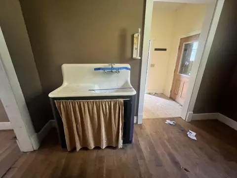 Entry Way - 875 Upper Craney Rd, Morehead, KY 40351 photo 1 of 7