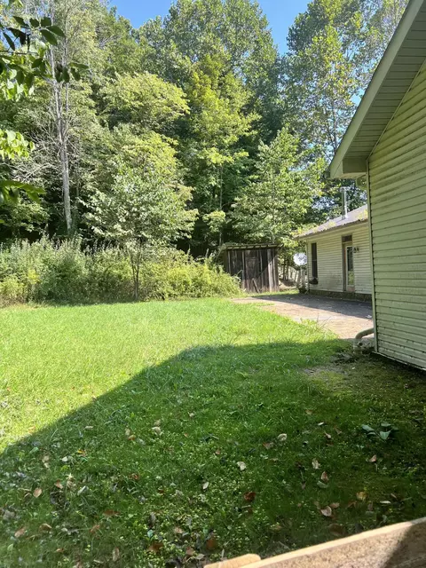 Exterior - 875 Upper Craney Rd, Morehead, KY 40351 photo 7 of 12
