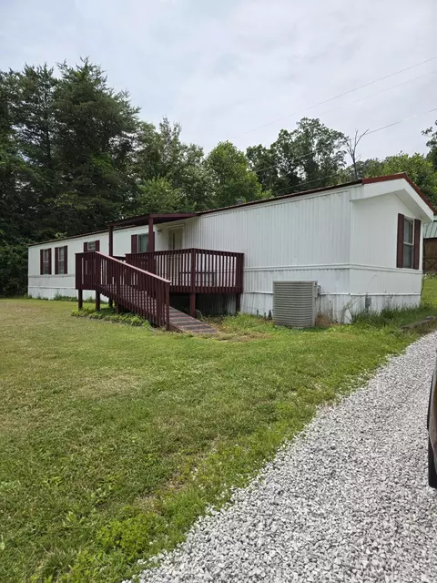 2174 Lambert Rd, Berea, KY 40403