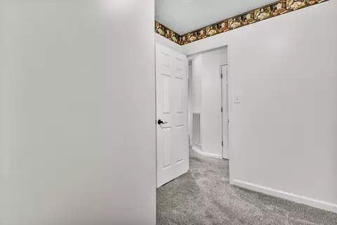 Entry Way - 182 Brandon Dr, Corbin, KY 40701 photo 2 of 2