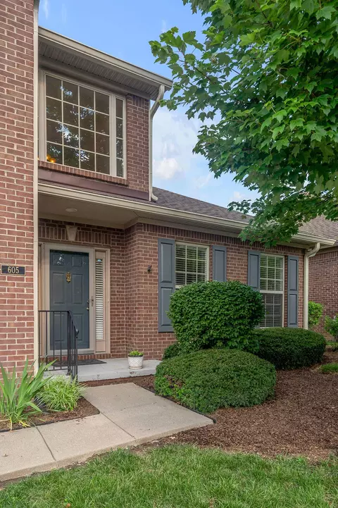 605 Durning Rd, Lexington, KY 40509