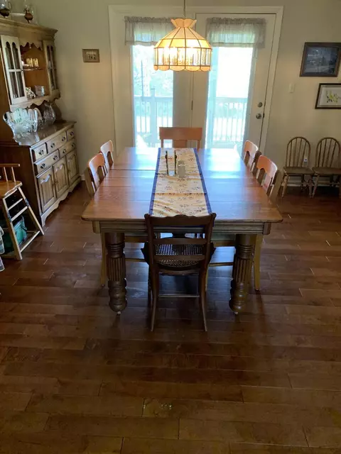 Dining - 120 Rolling Ridge Dr, Berea, KY 40403 photo 1 of 2