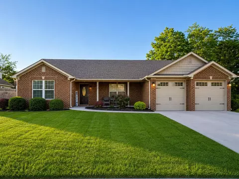 131 Lynne Dr, Berea, KY 40403