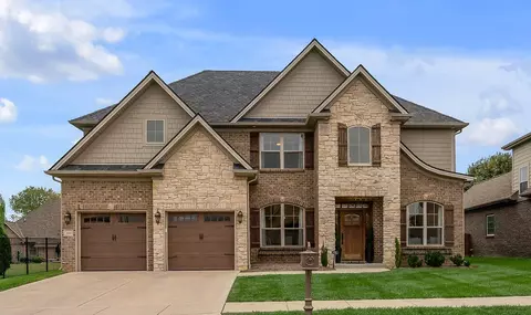 2680 Lucca Pl, Lexington, KY 40509
