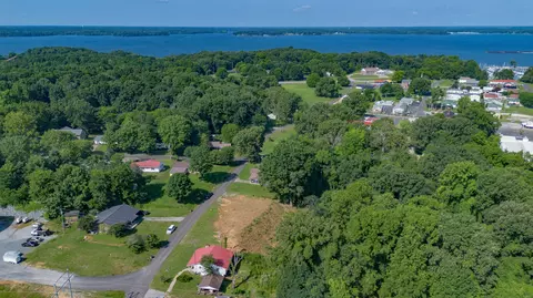 230 E Mississippi Ave, Grand Rivers, KY 42045
