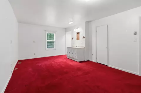 Bedroom - 1015 Kentucky 70, Eubank, KY 42567 photo 3 of 10