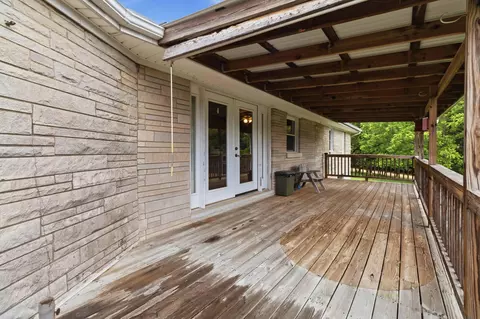 Exterior - 1015 Kentucky 70, Eubank, KY 42567 photo 5 of 18
