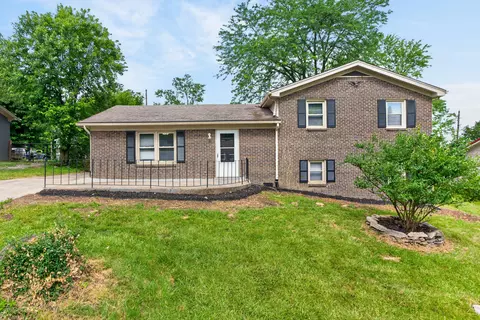 222 Martin Dr, Richmond, KY 40475