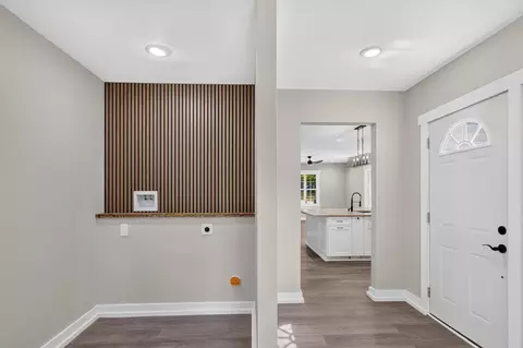 Entry Way - 616 E Main St, Danville, KY 40422 photo 5 of 13