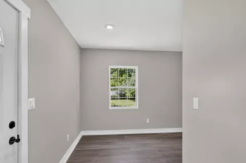 Entry Way - 616 E Main St, Danville, KY 40422 photo 4 of 13