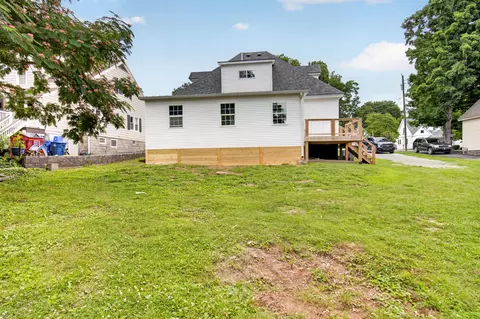 Exterior - 616 E Main St, Danville, KY 40422 photo 7 of 8