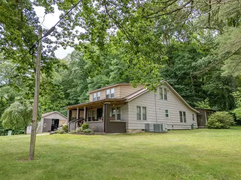 Exterior - 3570 State Highway 60 E, Morehead, KY 40351 photo 10 of 21