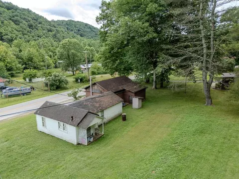 Exterior - 3570 State Highway 60 E, Morehead, KY 40351 photo 6 of 21