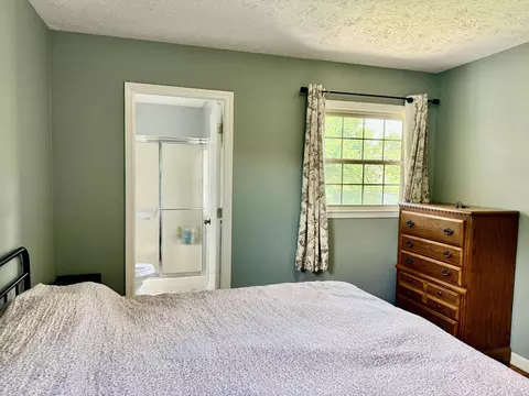 Bedroom - 156 Paddock Dr, Versailles, KY 40383 photo 1 of 4