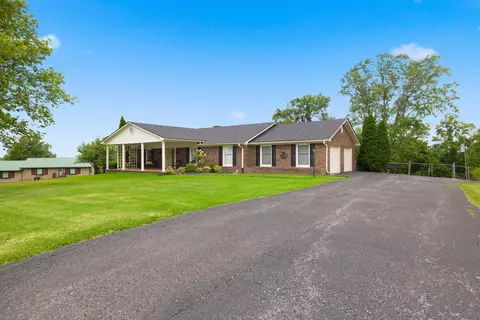 219 Adams Ln, Harrodsburg, KY 40330