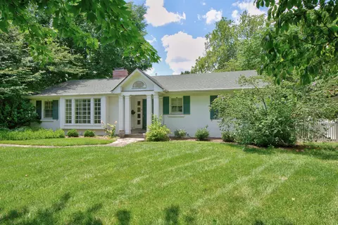 1566 Tates Creek Rd, Lexington, KY 40502