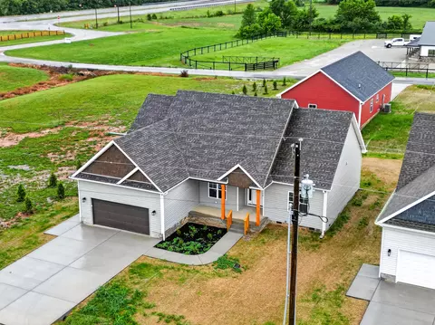 703 Lasters Ave, Elkton, KY 42220