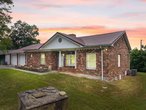 736 Caudill Rd, Beattyville, KY 41311