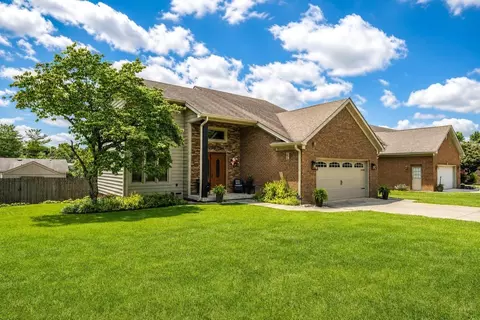 111 Westridge Ln, Paris, KY 40361
