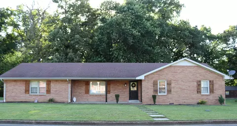 1006 Dogwood Ln, Fulton, KY 42041