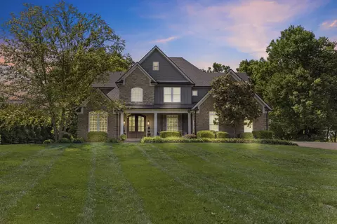 104 Deerfield Cir, Nicholasville, KY 40356